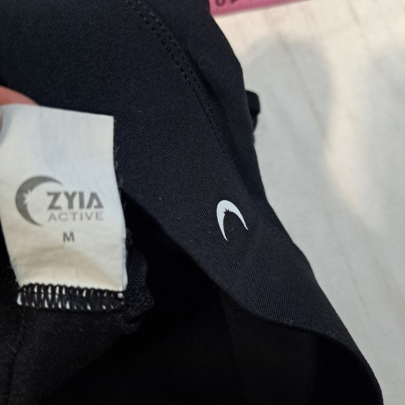 ZYIA Active All Star Zip Back Sports Bra Size Med “One More Rep” - Picture 5 of 7